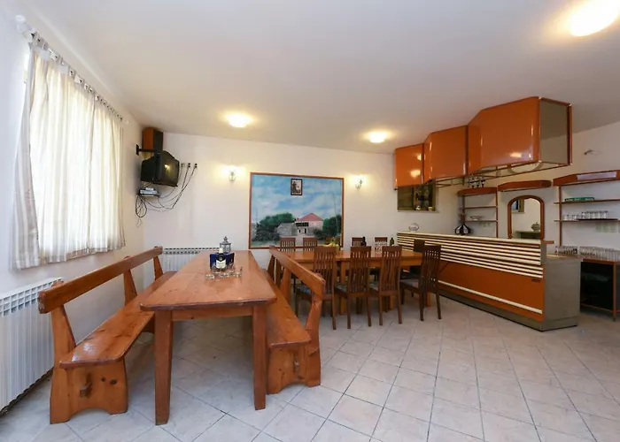 Elder Zadarvillas * Donji Lepuri