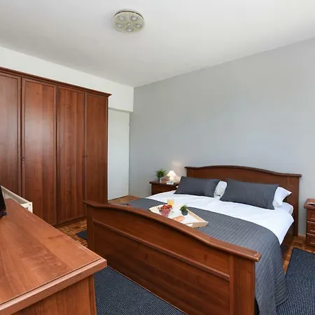 Villa Elder Zadarvillas *