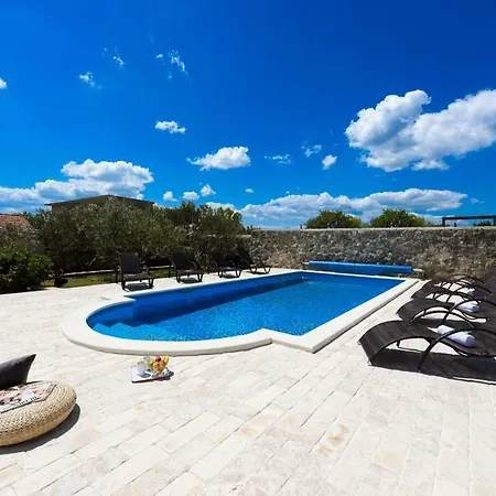 Vila Elder Zadarvillas *