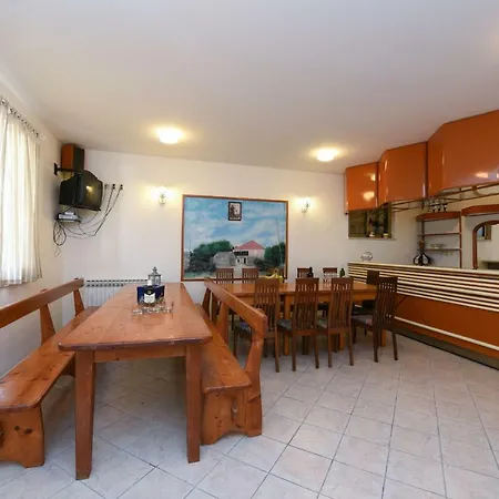 Elder Zadarvillas * Donji Lepuri