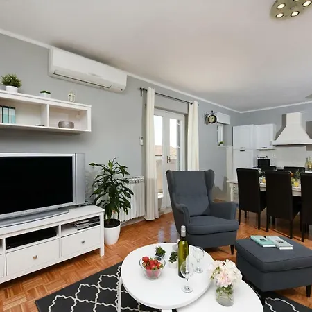 Villa Elder Zadarvillas *