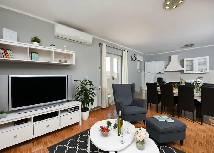 Villa Elder Zadarvillas *